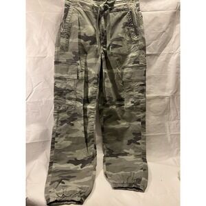 American Eagle Baggy Mom Jogger Stretch Cargo Camo NWT Size 2 Stretch Waist